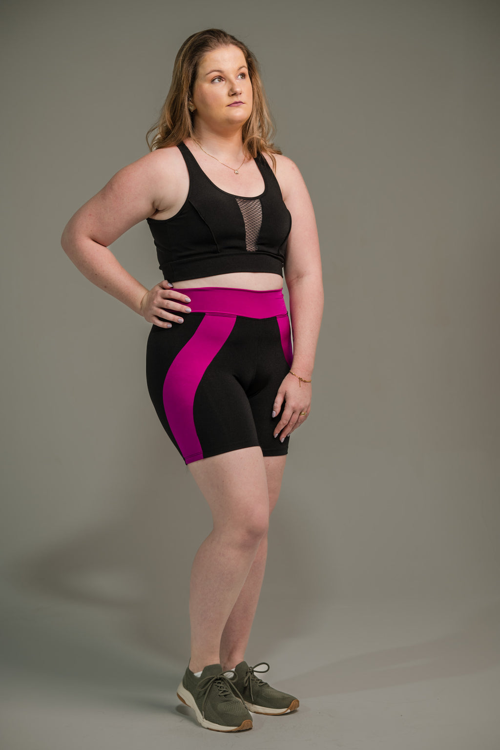 Short Feminino Meia Coxa