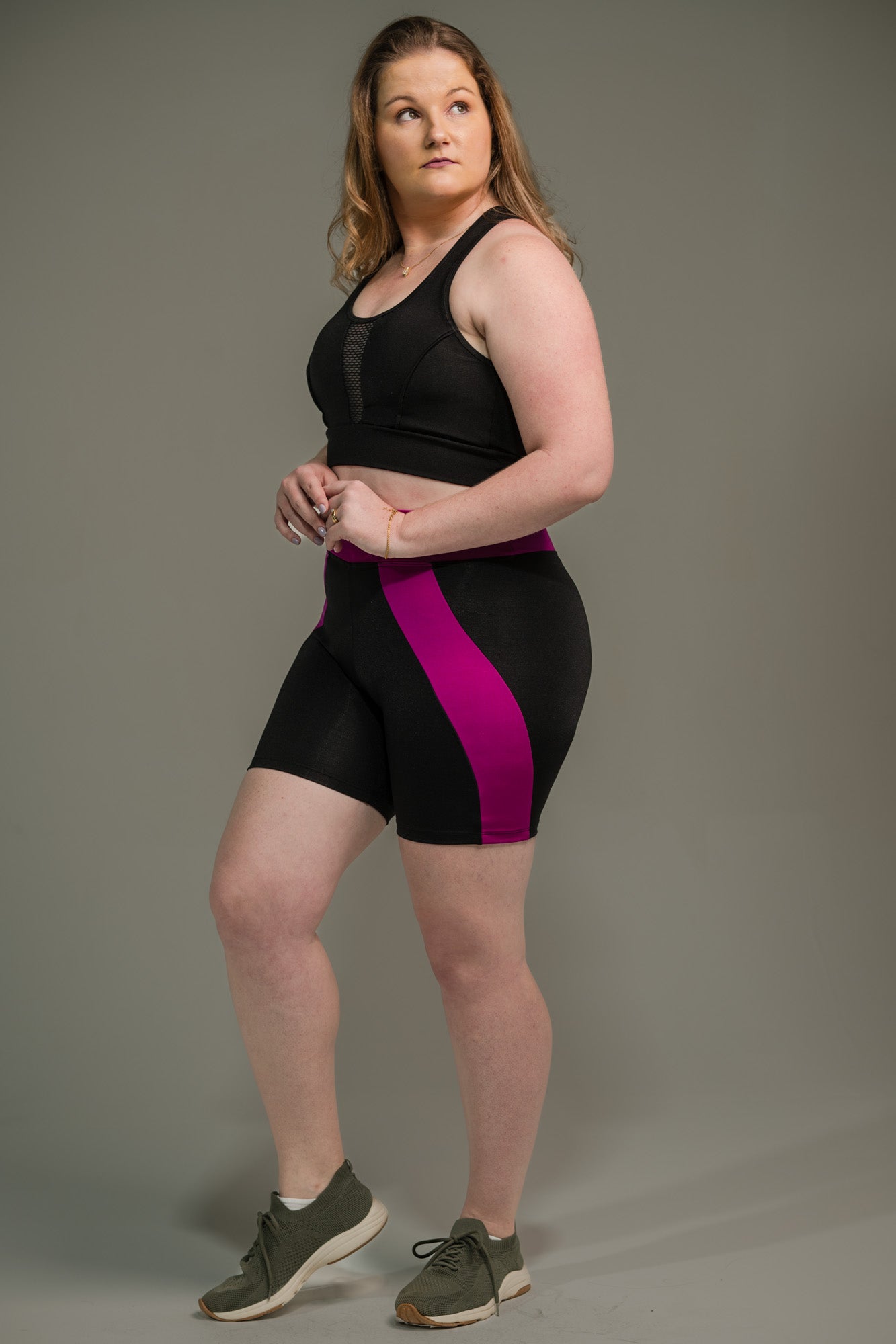 Short Feminino Meia Coxa