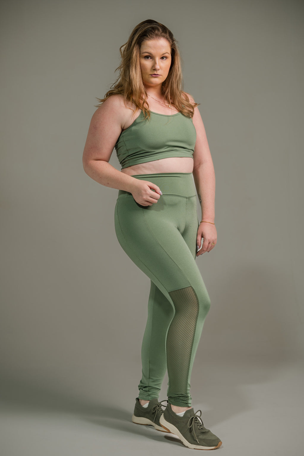 Calça Feminina com Tela Lateral